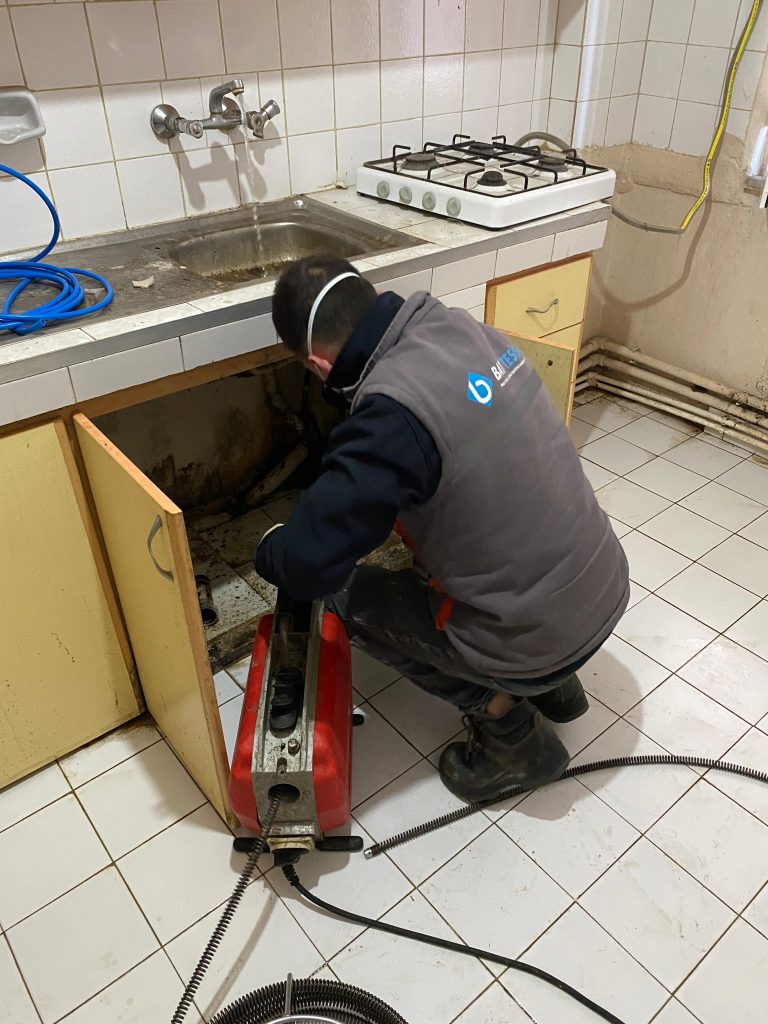 cerkezkoy su kacagi tespiti kirmadan cihazla kamerali su kacagi bulma ve tamiri edirne tesisatci